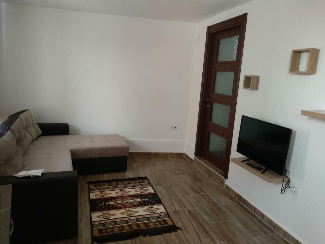 At George'S Apartments أوهغيد المظهر الخارجي الصورة