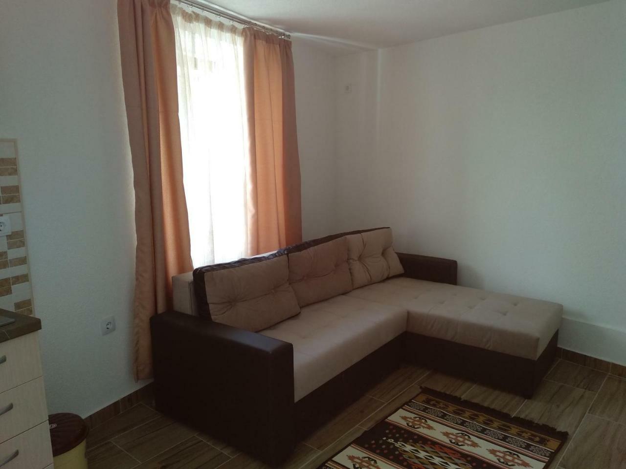 At George'S Apartments أوهغيد المظهر الخارجي الصورة